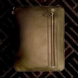 Louis Vuitton Business Portfolio